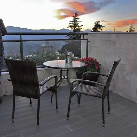 隆达岑特洛公寓 龙达