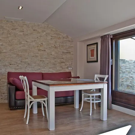 公寓 隆达岑特洛公寓