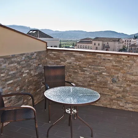 隆达岑特洛公寓 公寓